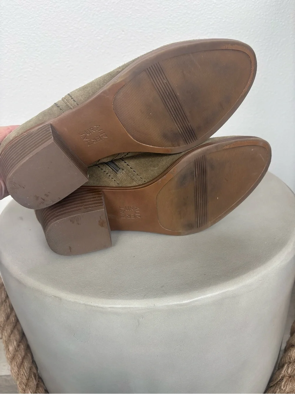 Naturalizer | Green Suede Bootie | Sz 8.5 | Good Condition